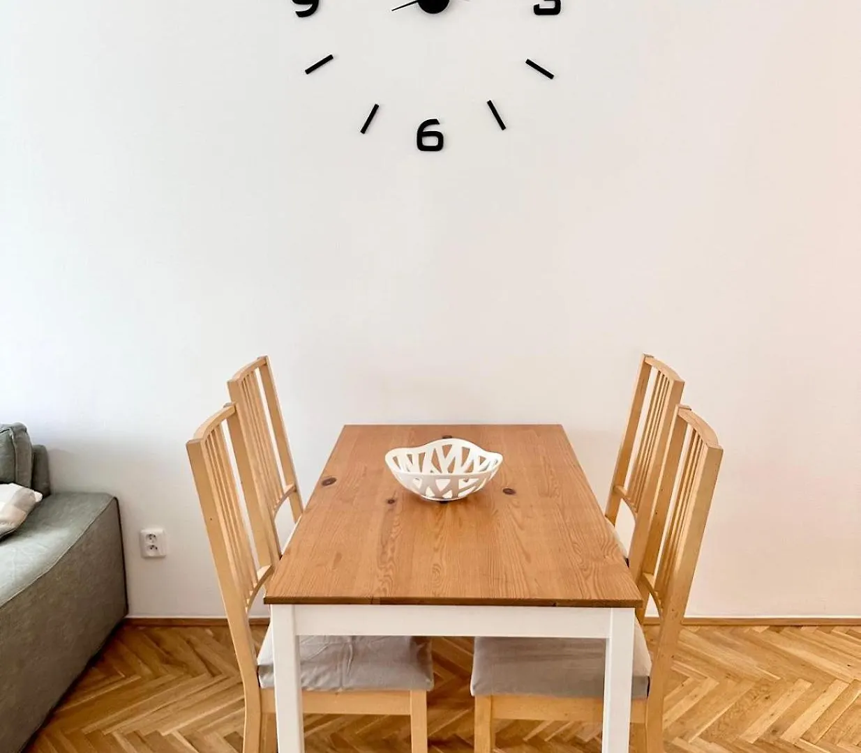 Viaduct View Apartment Prag